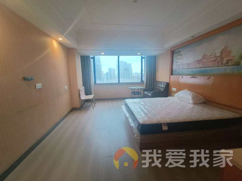 名爵馆(五湖公寓) 装修好，环镜优美 近地铁 中间楼层