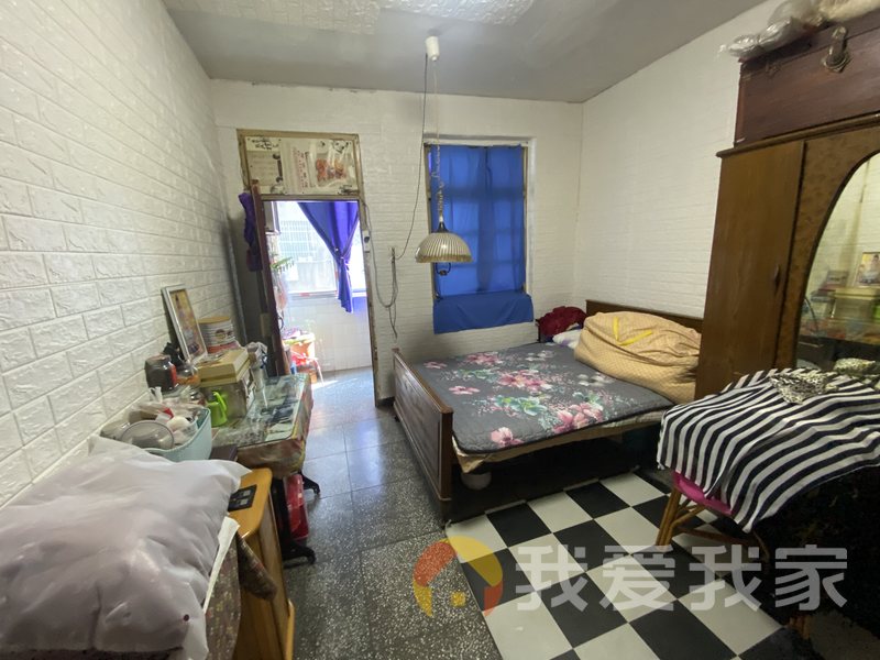 南昌我爱我家丁公路南柴宿舍 南北通透，采光好 近地铁 视野好，诚心出售