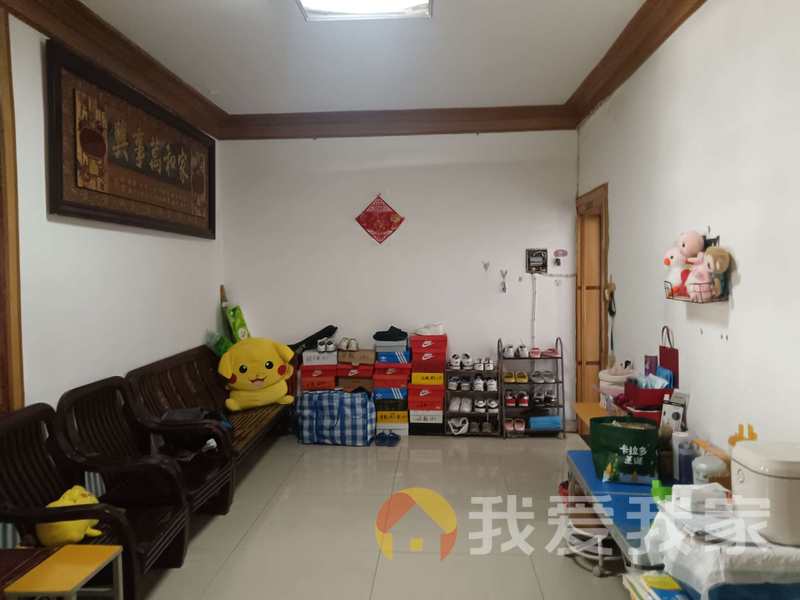 南昌我爱我家莲塘 南北通透，采光好 装修好，环镜优美 中间楼层