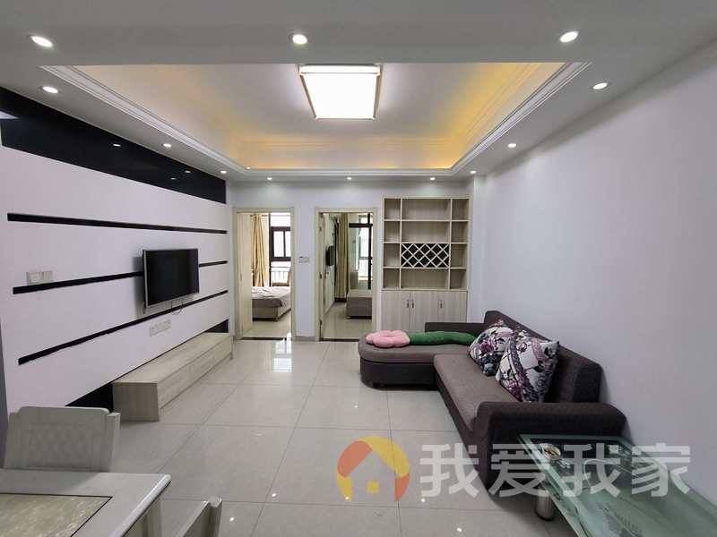 华东国际博览城（博泰静林府三期） 南北通透，采光好 装修好，环镜优美 中间楼层
