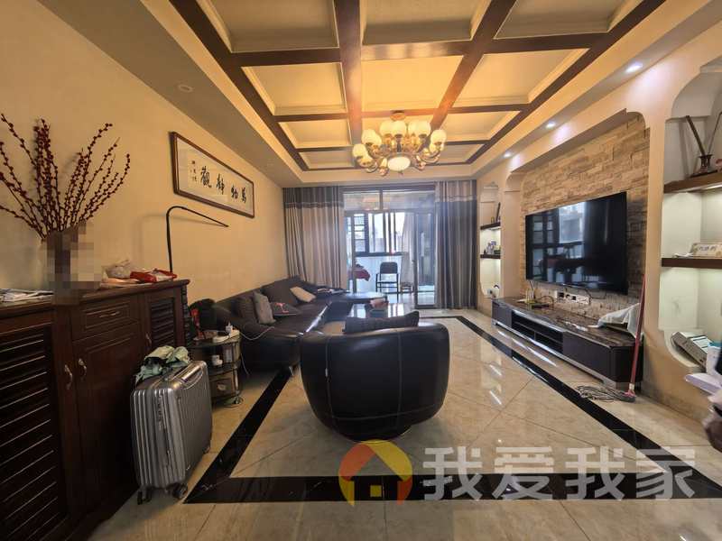 南昌我爱我家朝阳江上院 南北通透，采光好 装修好，环镜优美 中间楼层
