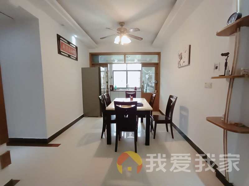 中磊锦绣365 南北通透，采光好 装修好，环镜优美 近地铁 视野好，诚心出售