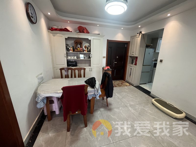 南昌我爱我家世纪滨江 南北通透，采光好 周边匹套完善，，出行方便