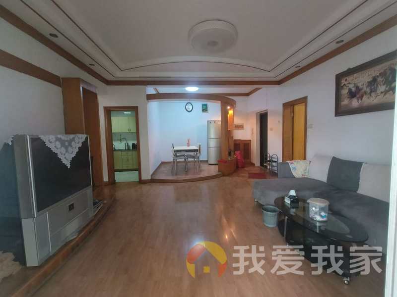 中环广场 装修好，环镜优美 近地铁 周边匹套完善，，出行方便