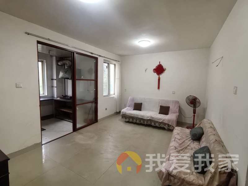 康桥绿城C区 南北通透，采光好 装修好，环镜优美 视野好，诚心出售