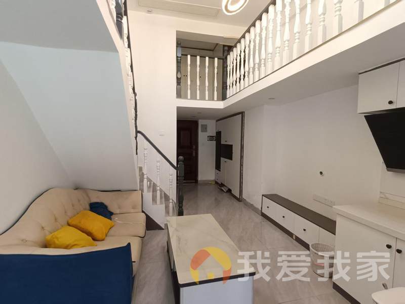 世纪皇冠（悦峰商务广场） 南北通透，采光好 装修好，环镜优美 中间楼层
