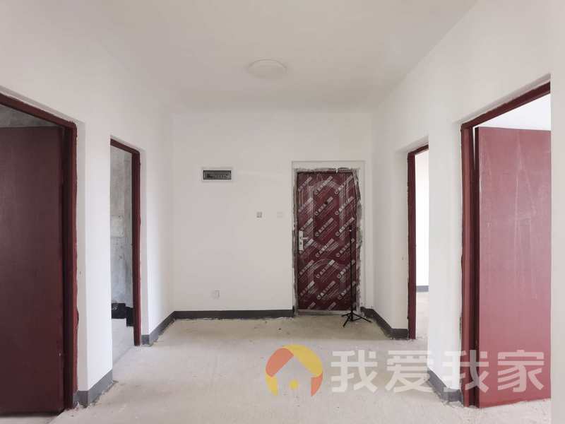 长春华苑 南北通透，采光好 视野好，诚心出售