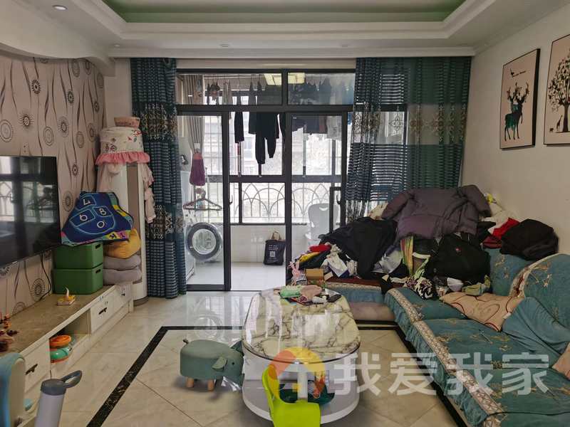 洪城东公馆 南北通透，采光好 装修好，环镜优美 视野好，诚心出售
