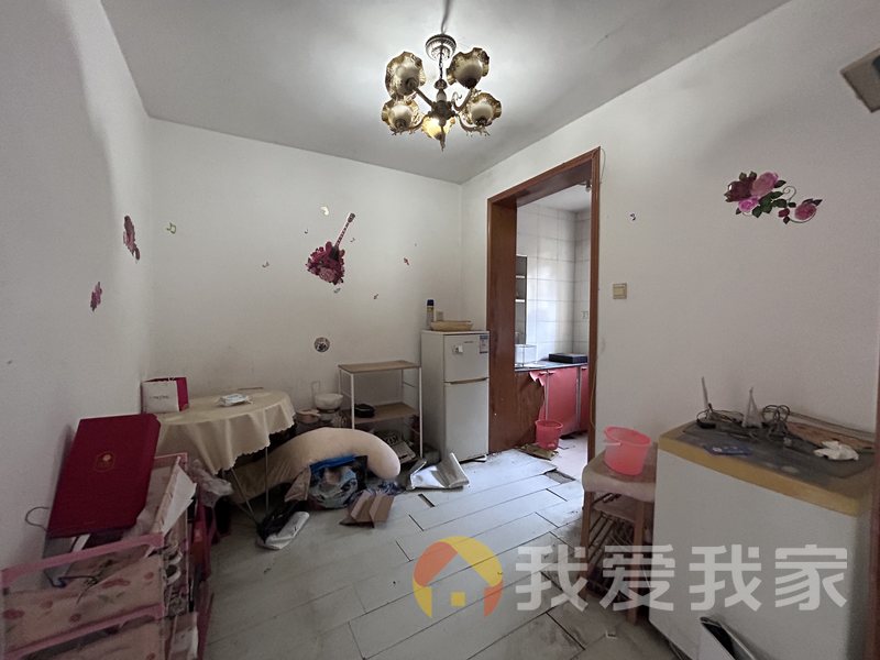 南昌我爱我家金盘路 南北通透，采光好 视野好，诚心出售