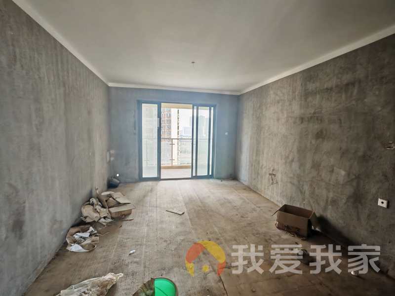 南昌我爱我家西站瑞都 南北通透，采光好 中间楼层