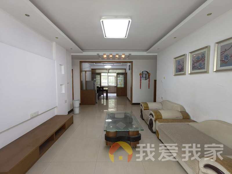 嘉业花园 南北通透，采光好 装修好，环镜优美 中间楼层