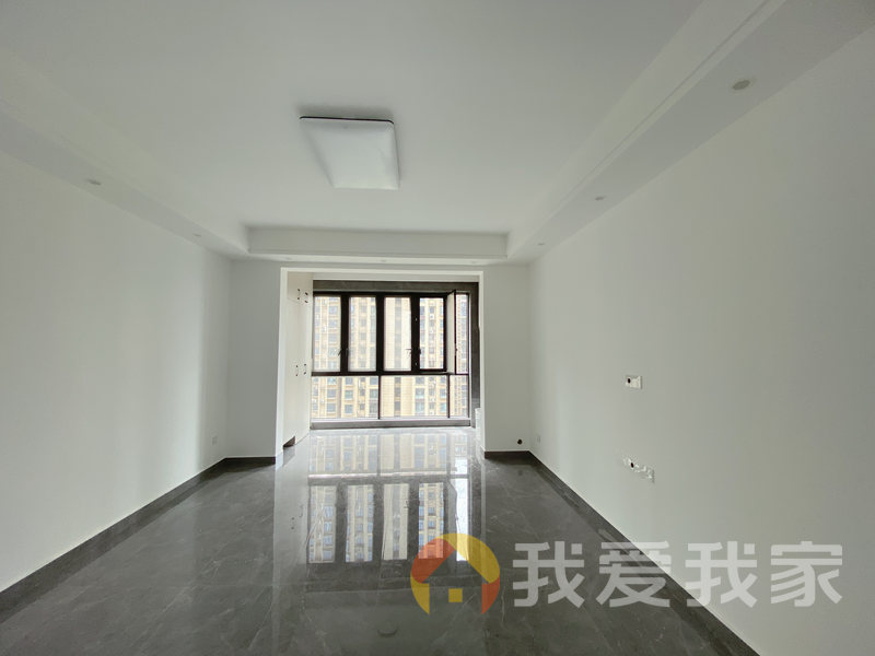 南昌我爱我家联泰天悦 南北通透，采光好 装修好，环镜优美 中间楼层