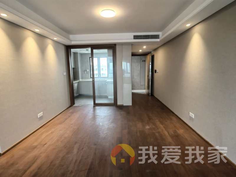 南昌我爱我家华润悦府 南北通透，采光好 装修好，环镜优美 视野好，诚心出售