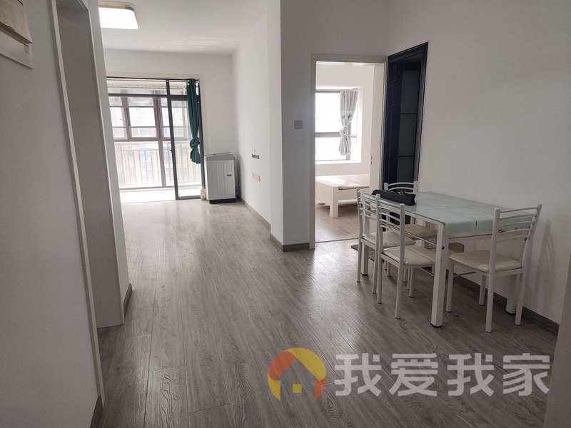梅湖明珠 南北通透，采光好 装修好，环镜优美 中间楼层