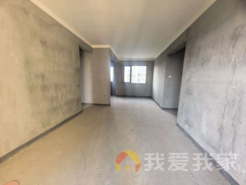 南部美的城 南北通透，采光好 周边匹套完善，，出行方便