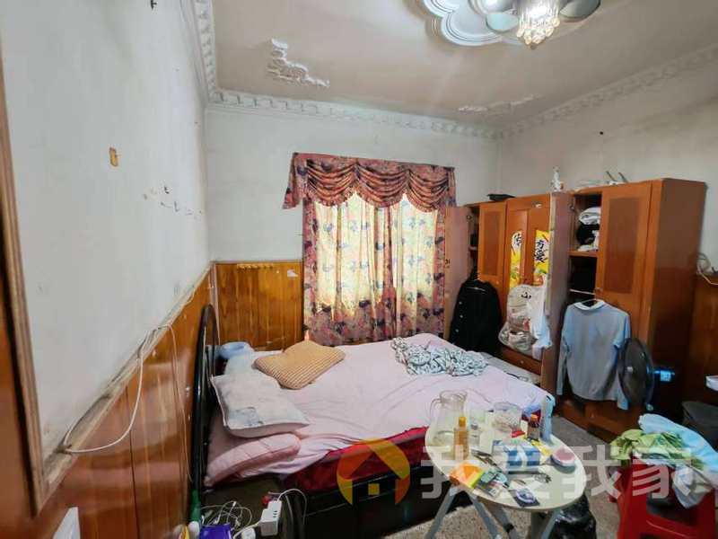 南昌我爱我家铁路八村 南北通透，采光好 装修好，环镜优美 视野好，诚心出售