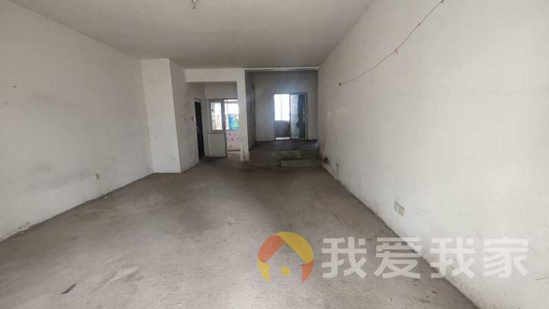 东华锦城(东华苑) 南北通透，采光好 近地铁 中间楼层