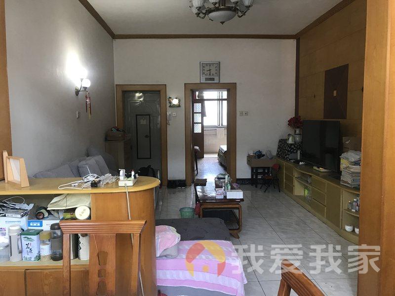 金盘路26号人大宿舍 南北通透，采光好 近地铁 中间楼层