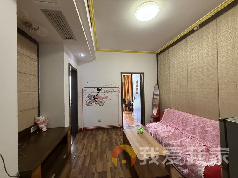 东方巴黎 装修好，环镜优美 近地铁 周边匹套完善，，出行方便