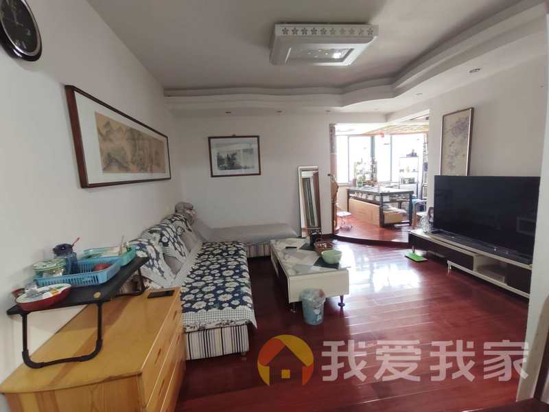南昌我爱我家碧水华庭 南北通透，采光好 装修好，环镜优美 视野好，诚心出售