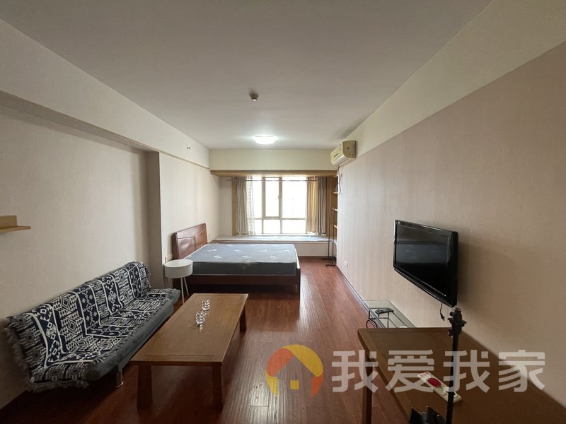 南昌我爱我家皇冠国际 南北通透，采光好 装修好，环镜优美 中间楼层