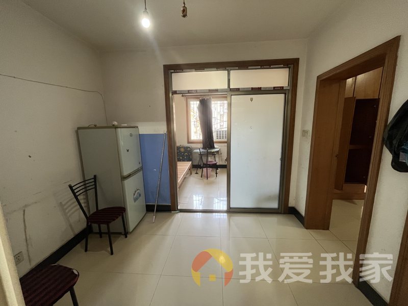 裘家厂 南北通透，采光好 装修好，环镜优美 视野好，诚心出售