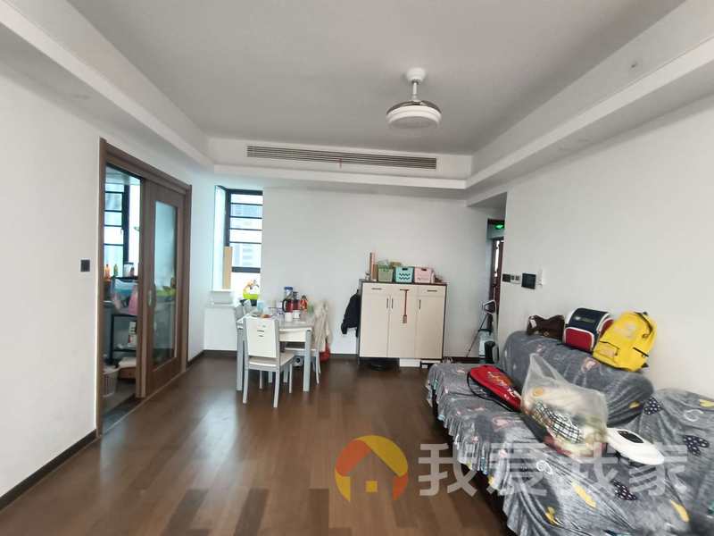 南昌我爱我家鸿海溪园 南北通透，采光好 装修好，环镜优美 中间楼层