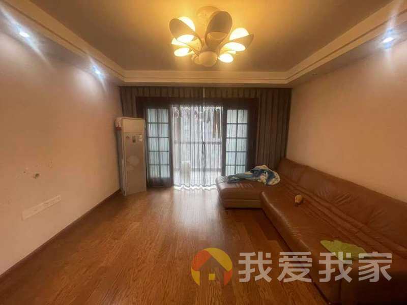 翠湖嘉园 南北通透，采光好 装修好，环镜优美 视野好，诚心出售
