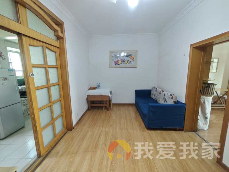 塔子桥南路14号第四机床厂宿舍 南北通透，采光好 装修好，环镜优美 视野好，诚心出售