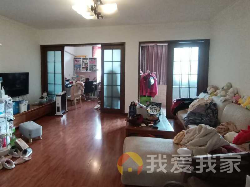 南昌我爱我家高校住宅小区 南北通透，采光好 装修好，环镜优美 视野好，诚心出售
