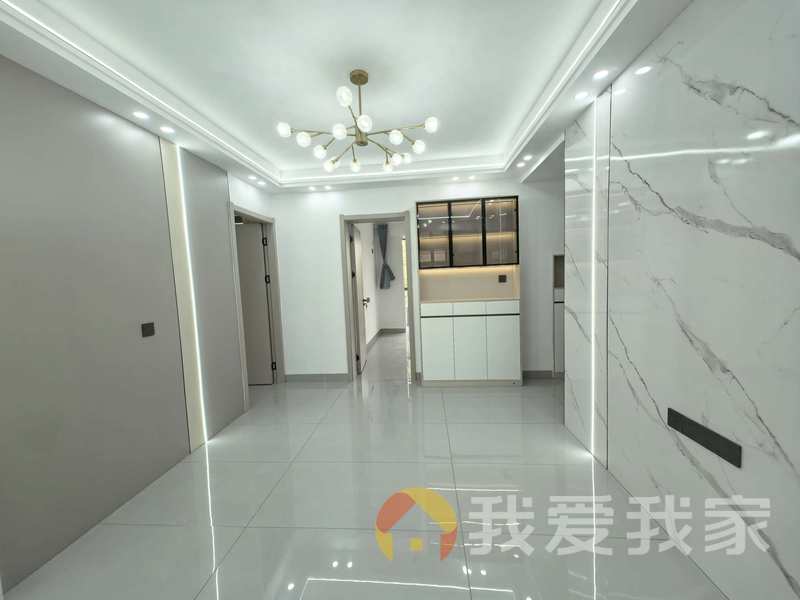 众福花园 南北通透，采光好 装修好，环镜优美 视野好，诚心出售