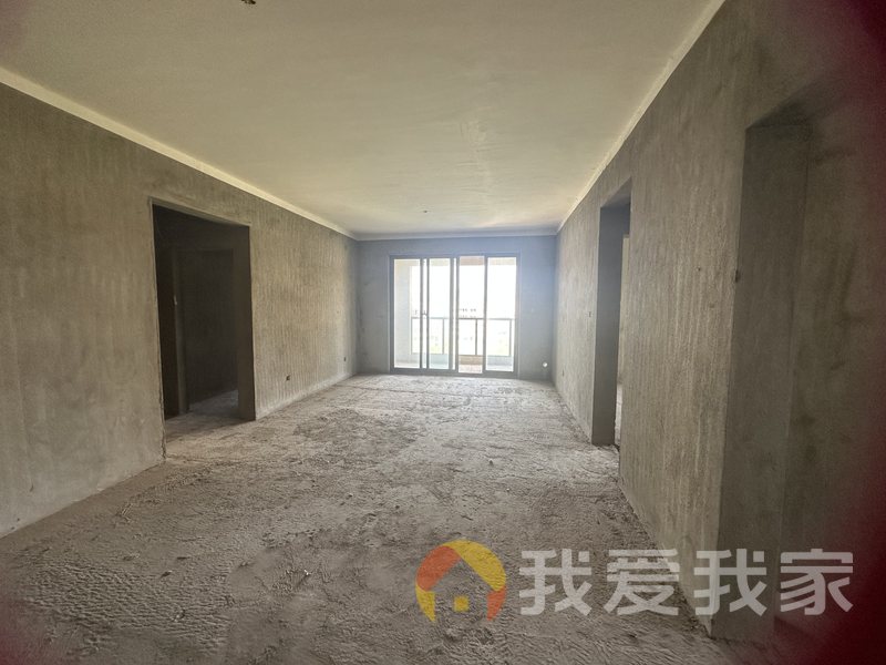 南昌我爱我家正荣御品 南北通透，采光好 周边匹套完善，，出行方便