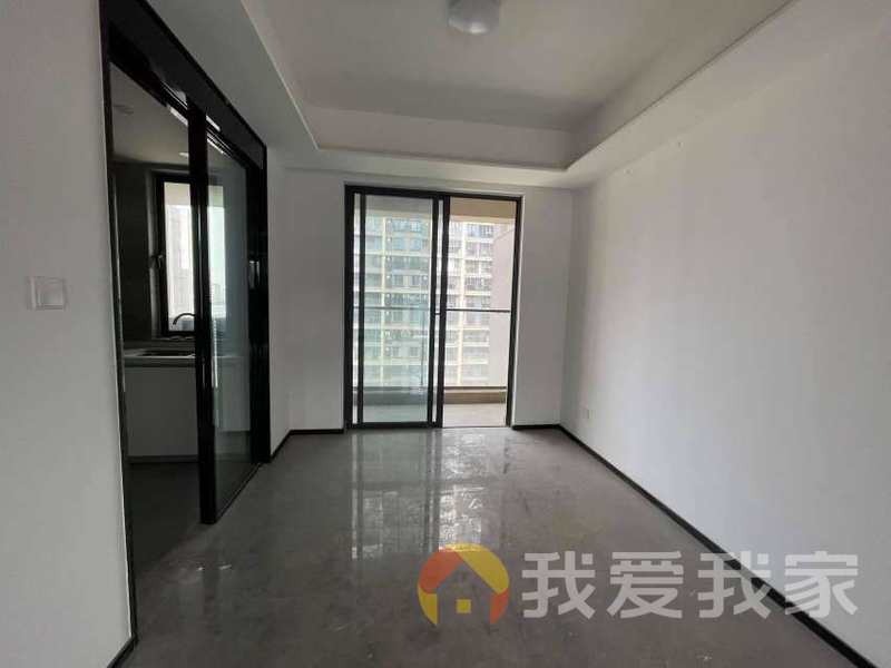 南昌我爱我家改善型四房 带装修品牌家电，户型方正15楼随时看房