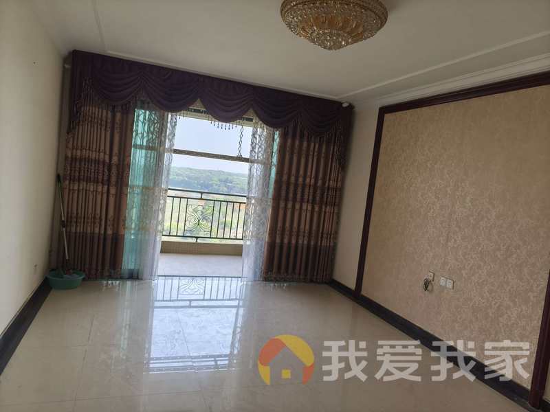 南昌我爱我家恒大绿洲四期 南北通透，采光好 装修好，环镜优美 近地铁 中间楼层
