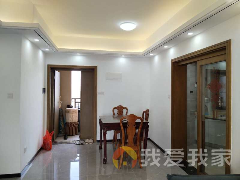 凯宇海德公园 南北通透，采光好 装修好，环镜优美 视野好，诚心出售