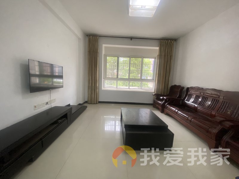 南昌我爱我家水岸菁华 南北通透，采光好 装修好，环镜优美 近地铁 周边匹套完善，，出行方便