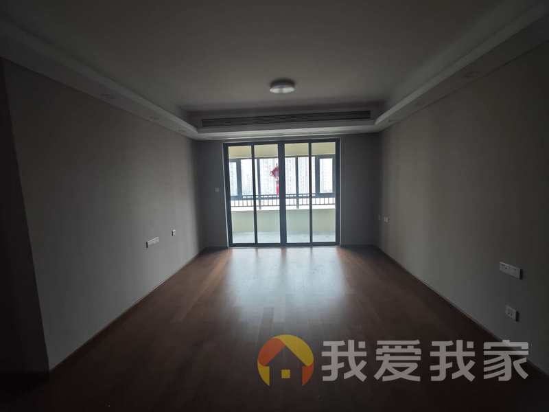 南昌我爱我家华润悦府 南北通透，采光好 装修好，环镜优美 周边匹套完善，，出行方便