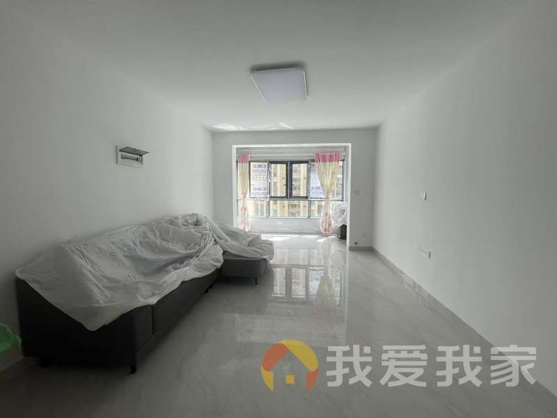 新琚花园 南北通透，采光好 装修好，环镜优美 中间楼层