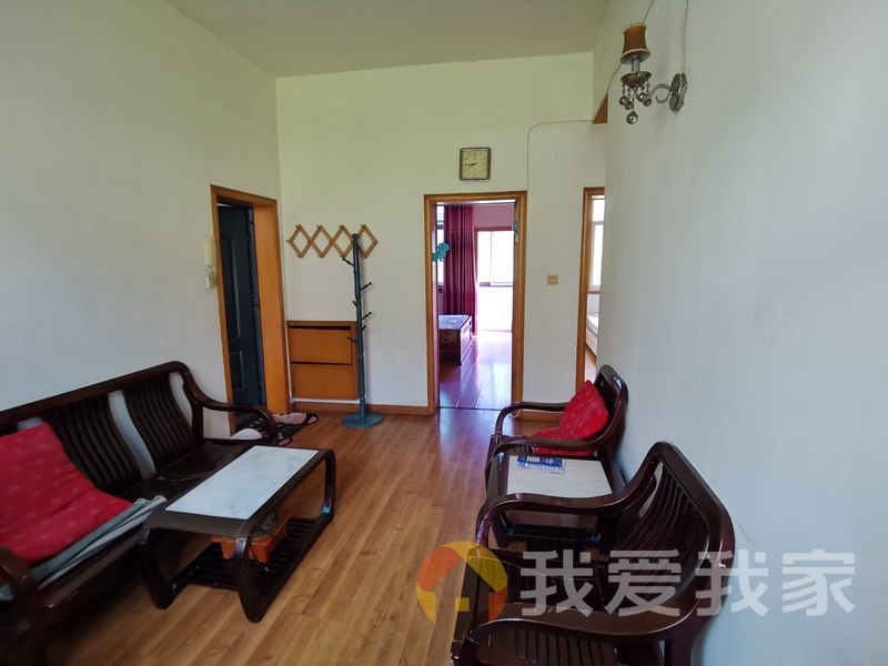 洛阳路289号洛阳路粮食局宿舍 南北通透，采光好 装修好，环镜优美 近地铁 视野好，诚心出租