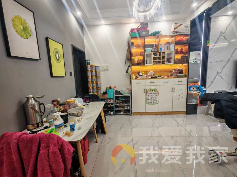 叠山路511号省政协宿舍 南北通透，采光好 视野好，诚心出售