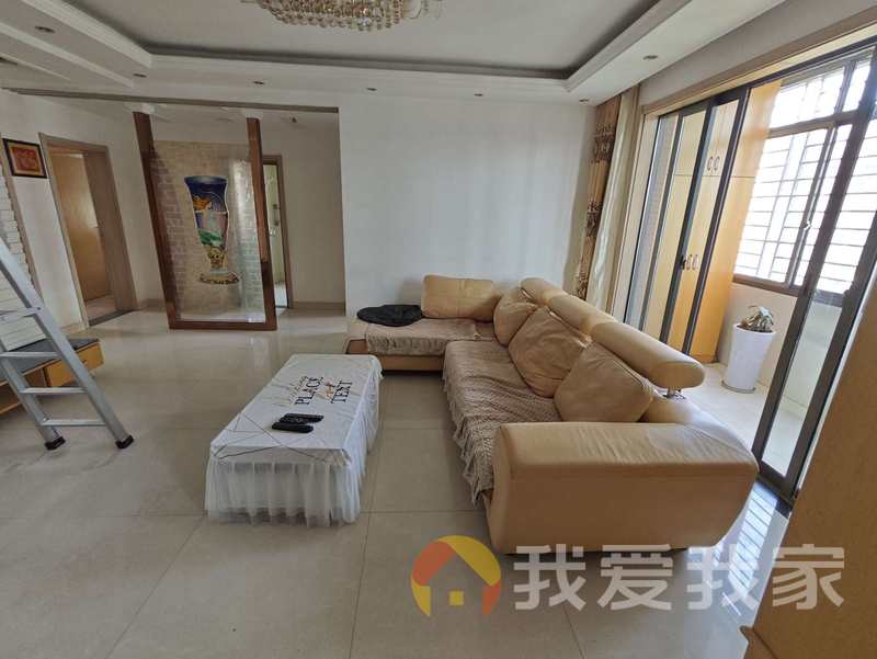 南昌我爱我家中大紫都二期 南北通透，采光好 装修好，环镜优美 近地铁 视野好，诚心出售