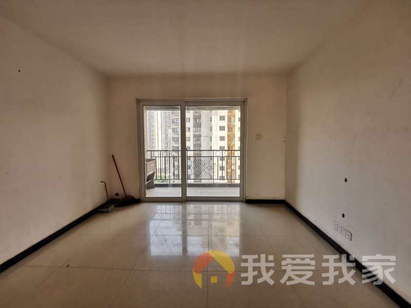 万达文化旅游城A区 南北通透，采光好 视野好，诚心出租