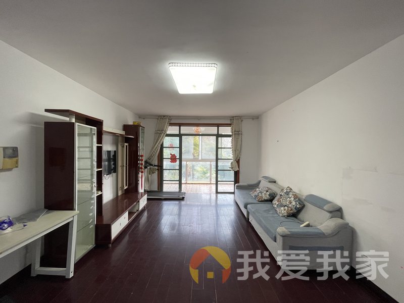 凤凰城一期凤鸣苑 南北通透，采光好 装修好，环镜优美 近地铁 视野好，诚心出租