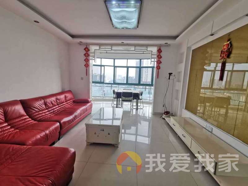 澄湖彩虹世纪城 南北通透，采光好 装修好，环镜优美 视野好，诚心出租