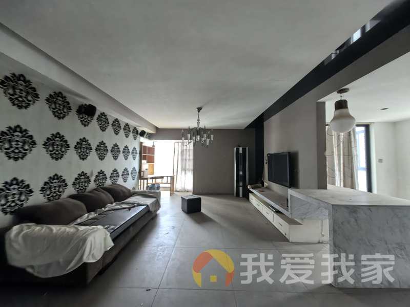 玺园 南北通透，采光好 装修好，环镜优美 视野好，诚心出租