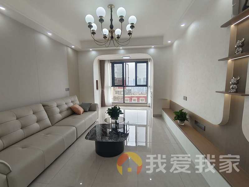 中大城 南北通透，采光好 装修好，环镜优美 视野好，诚心出售