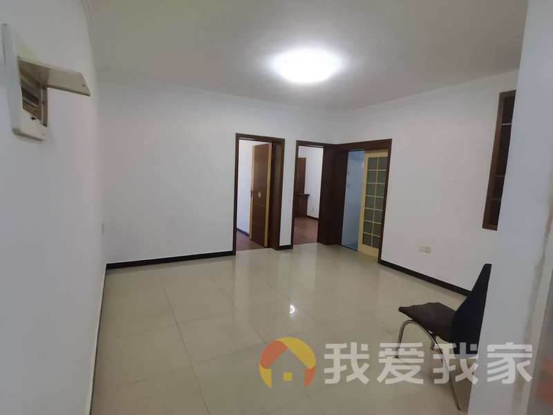 小金台 南北通透，采光好 装修好，环镜优美 视野好，诚心出售