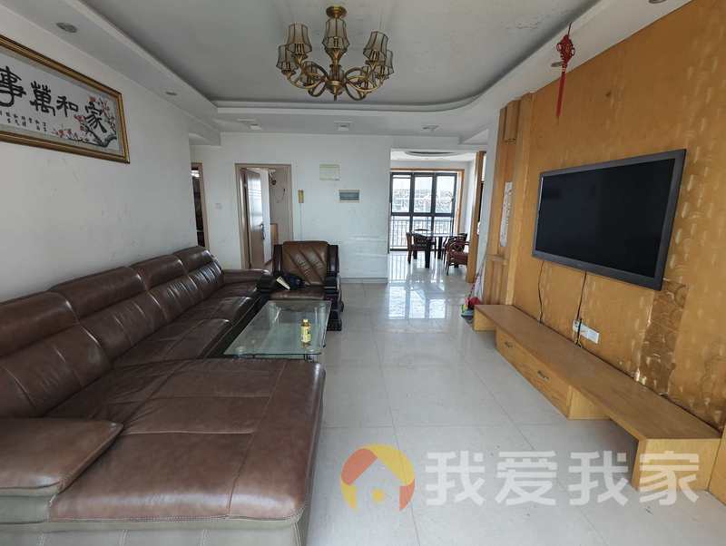 水岸皇庭 南北通透，采光好 装修好，环镜优美 视野好，诚心出租