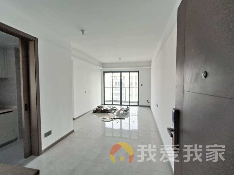 绿梦洪州书院 南北通透，采光好 装修好，环镜优美 视野好，诚心出租