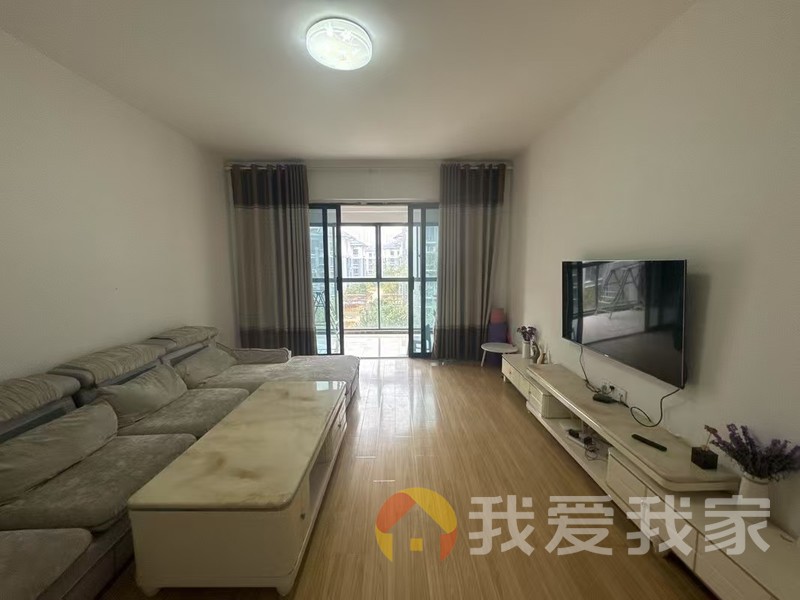 伟梦东方院皓轩庭 南北通透，采光好 装修好，环镜优美 中间楼层